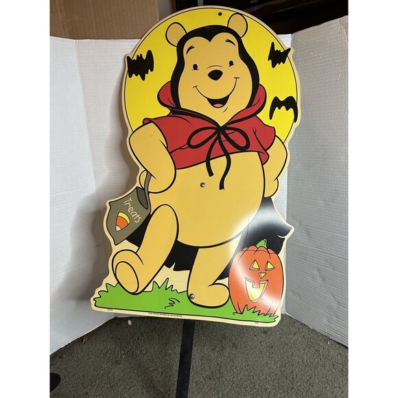 Vintage Halloween JMC Impact Plastics Yard Art Sign Stake Winnie The Pooh 2001 - Picture 1 of 4